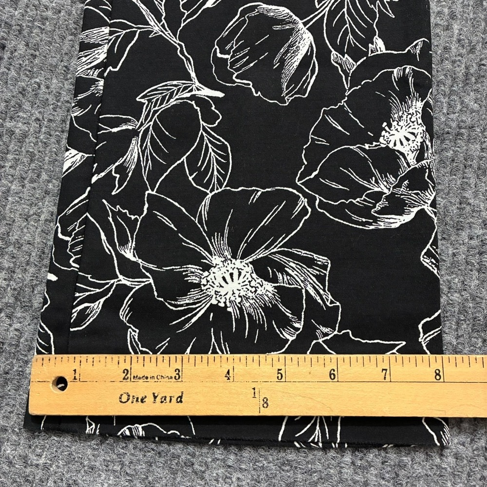 White House Black Market The Flare Crop Pants Size 10 Black Floral‎ Mid Rise - Picture 5 of 11
